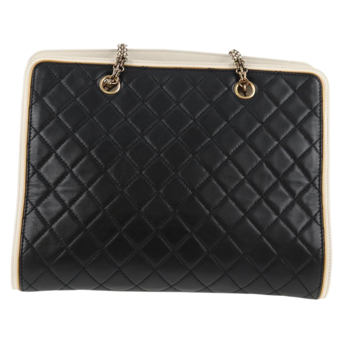 CHANEL Matelasse Chain Shoulder Bag Leather Black CC Auth 143982V