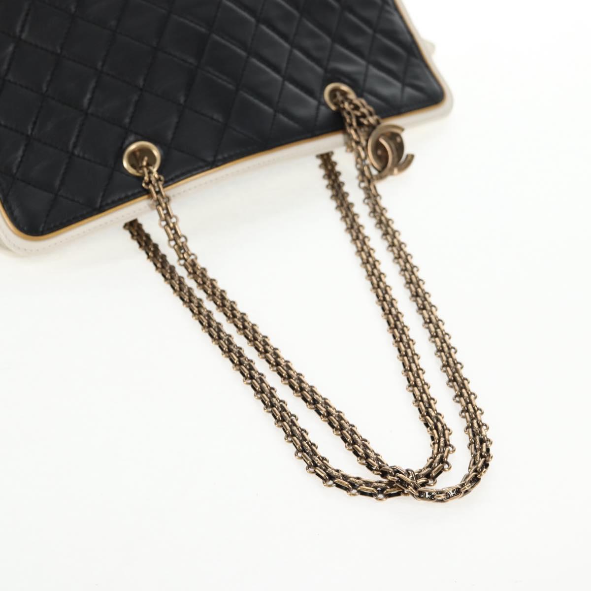 CHANEL Matelasse Chain Shoulder Bag Leather Black CC Auth 143982V