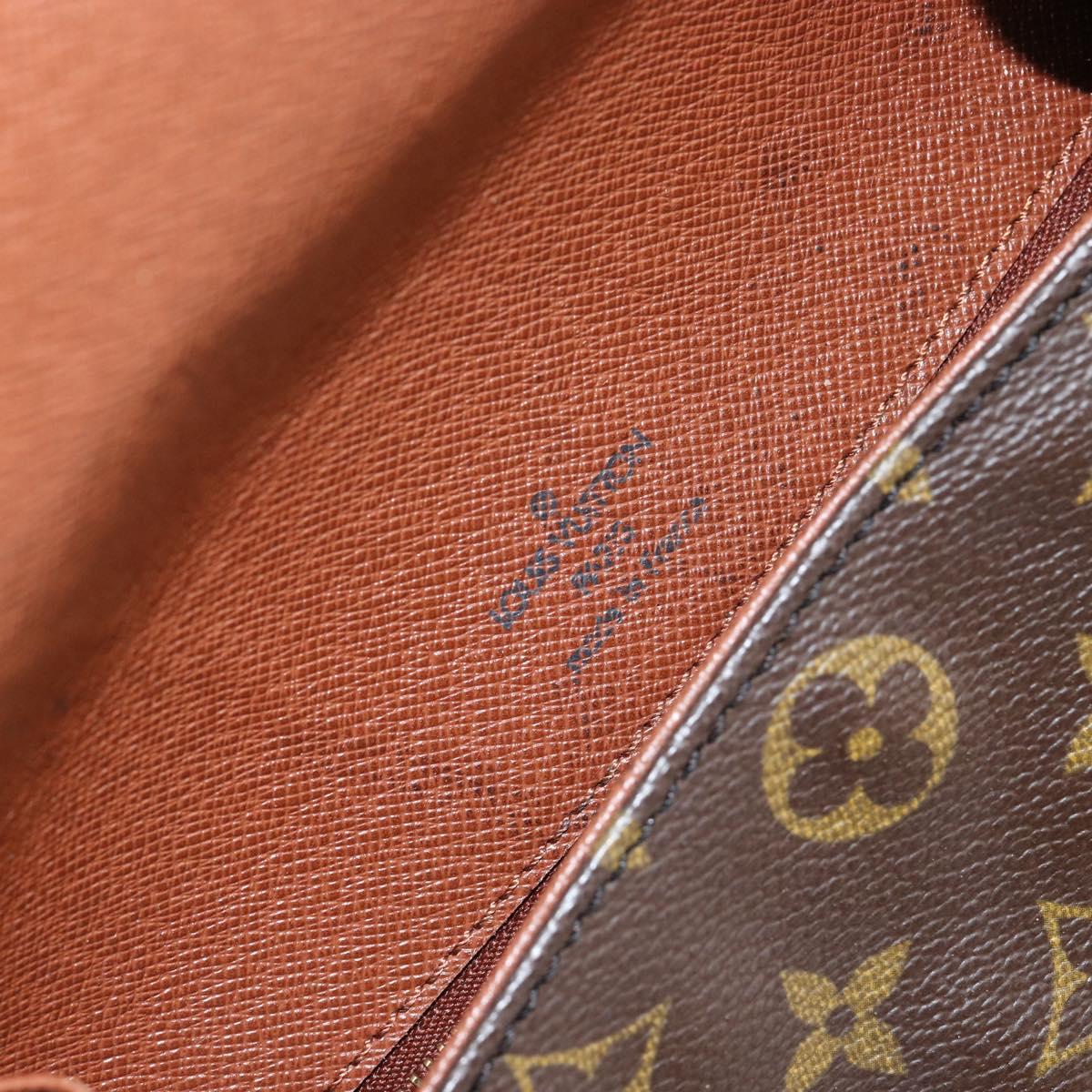 LOUIS VUITTON Monogram Saint Cloud MM Shoulder Bag M51243 LV Auth 144235