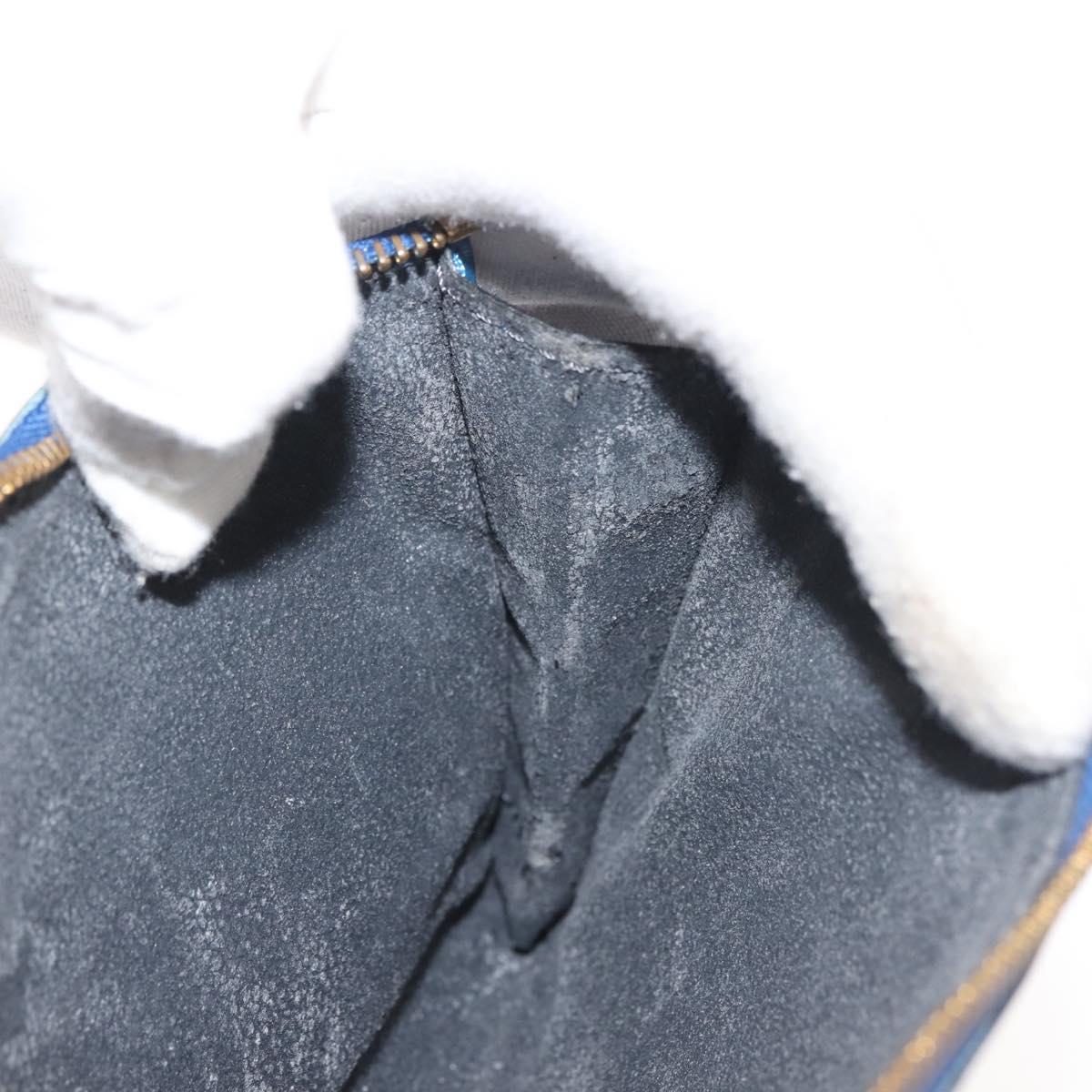 LOUIS VUITTON Epi Pochette Accessoires Pouch Blue M52985 LV Auth 144296