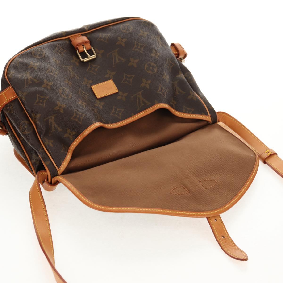 LOUIS VUITTON Monogram Saumur 30 Shoulder Bag M42256 LV Auth 144542V