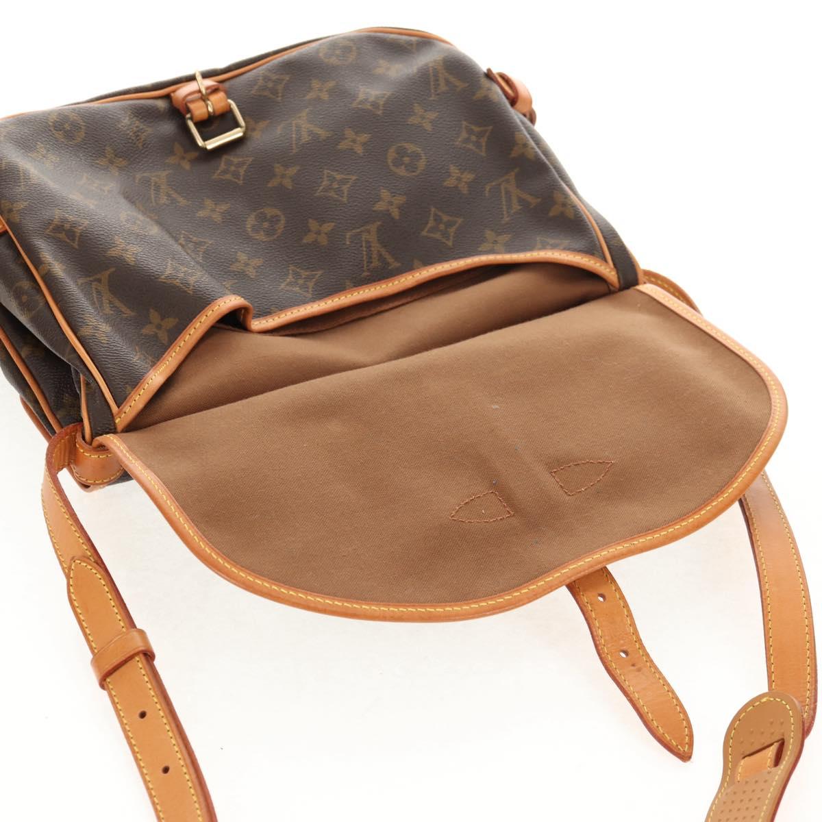 LOUIS VUITTON Monogram Saumur 30 Shoulder Bag M42256 LV Auth 144542V