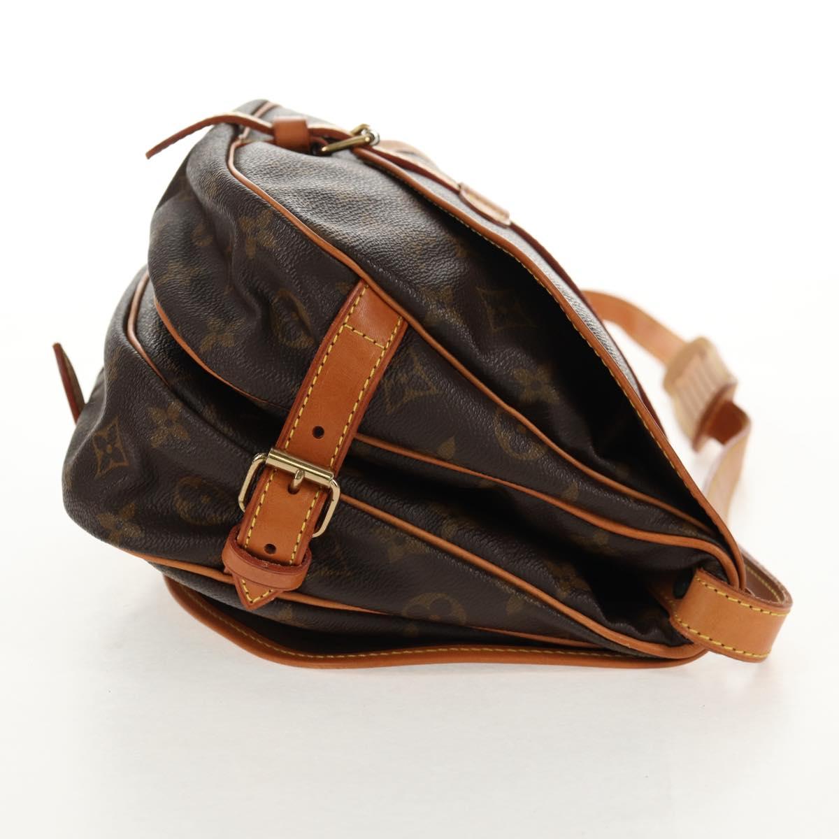 LOUIS VUITTON Monogram Saumur 30 Shoulder Bag M42256 LV Auth 144542V