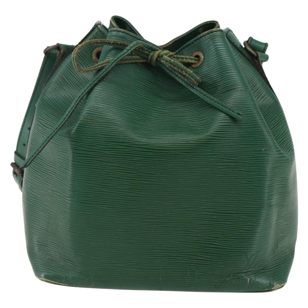 LOUIS VUITTON Epi Petit Noe Shoulder Bag Green M44104 LV Auth 144617