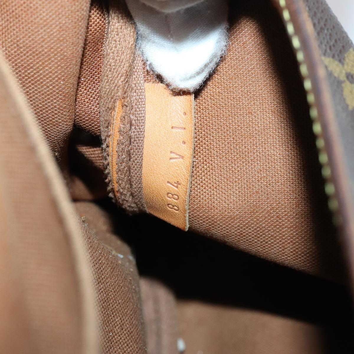 LOUIS VUITTON Monogram Saumur 35 Shoulder Bag M42254 LV Auth 144639