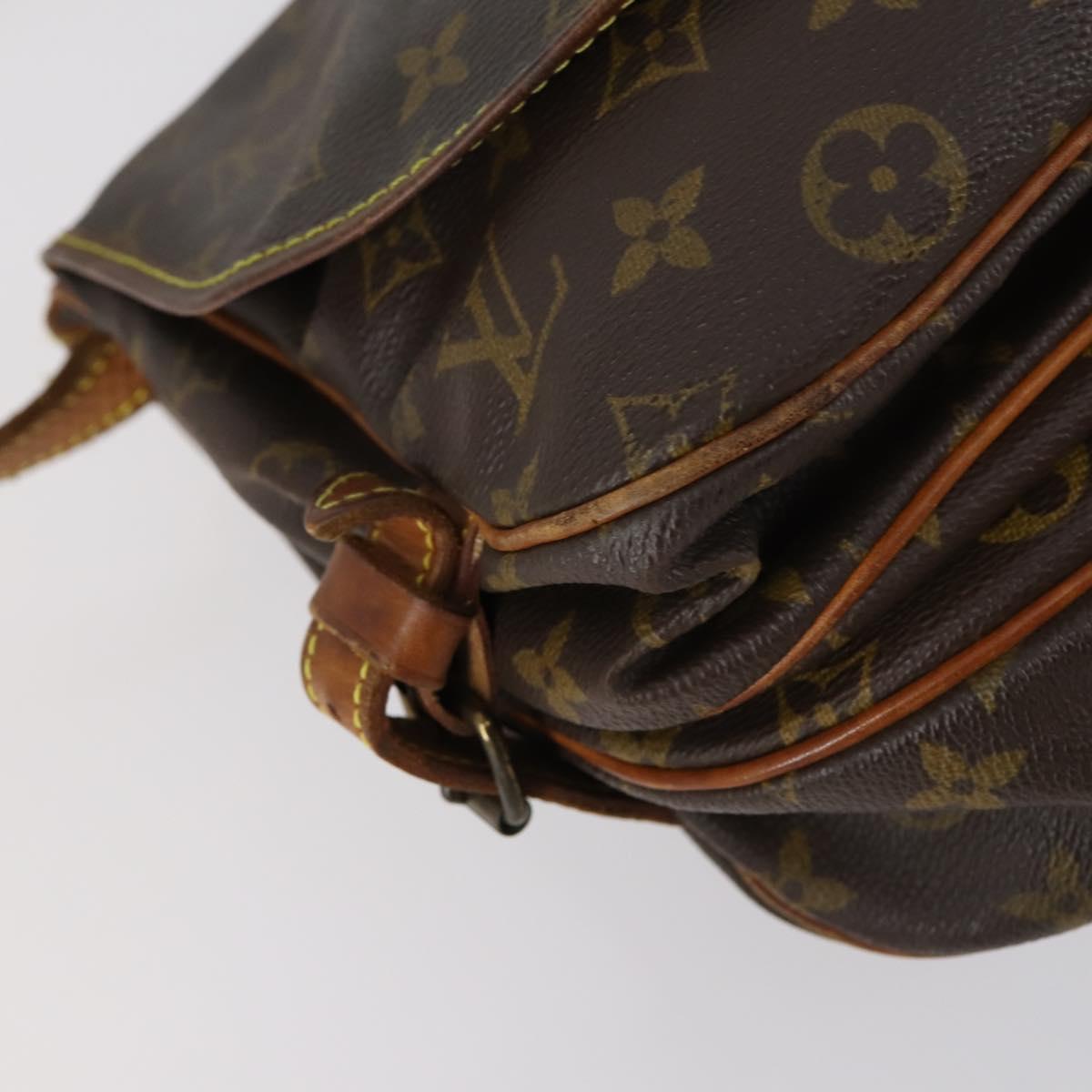 LOUIS VUITTON Monogram Saumur 30 Shoulder Bag M42256 LV Auth 144669