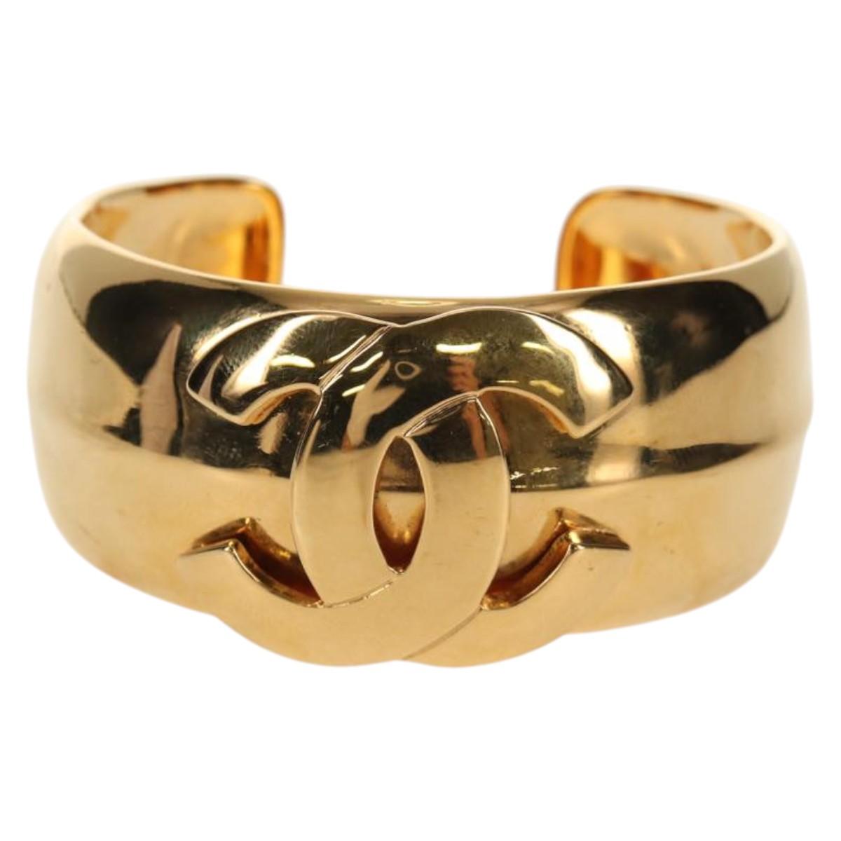 CHANEL Bangle Bracelet Metal Black CC Auth 144682V