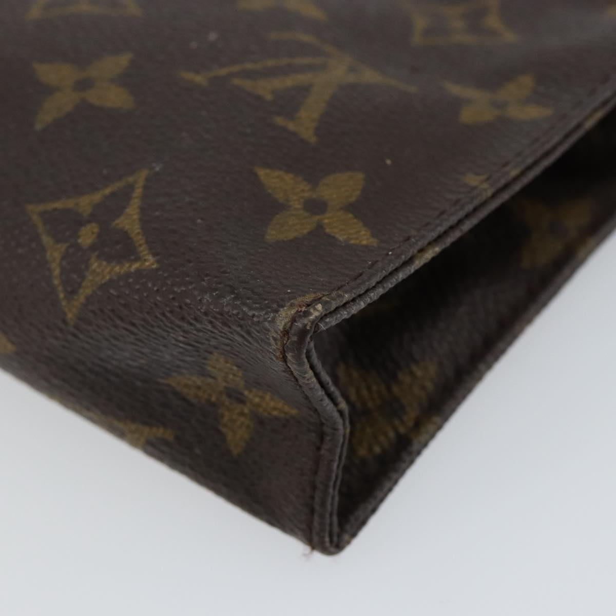 LOUIS VUITTON Monogram Poche Toilette 15 Pouch M47546 LV Auth 145049