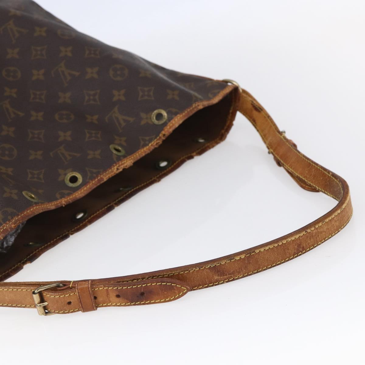 LOUIS VUITTON Monogram Noe Shoulder Bag M42224 LV Auth 145285