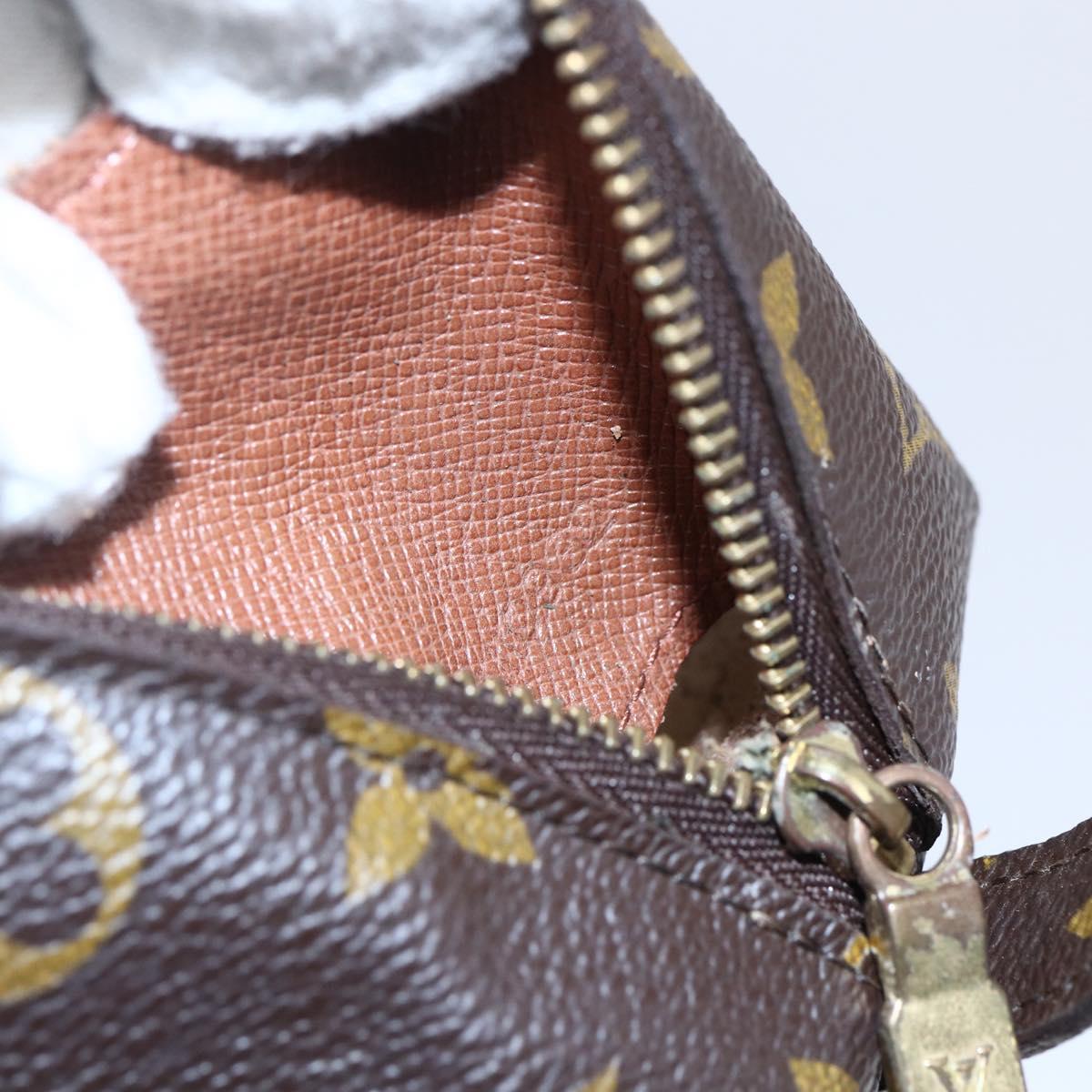 LOUIS VUITTON Monogram Trousse Demi Ronde Cosmetic Pouch M47520 LV Auth 145398