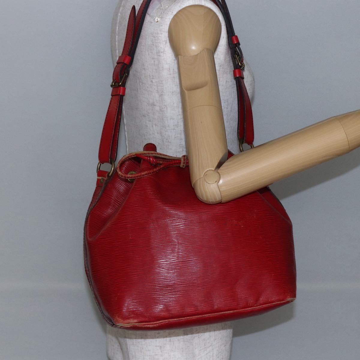 LOUIS VUITTON Epi Petit Noe Shoulder Bag Red M44107 LV Auth 145447