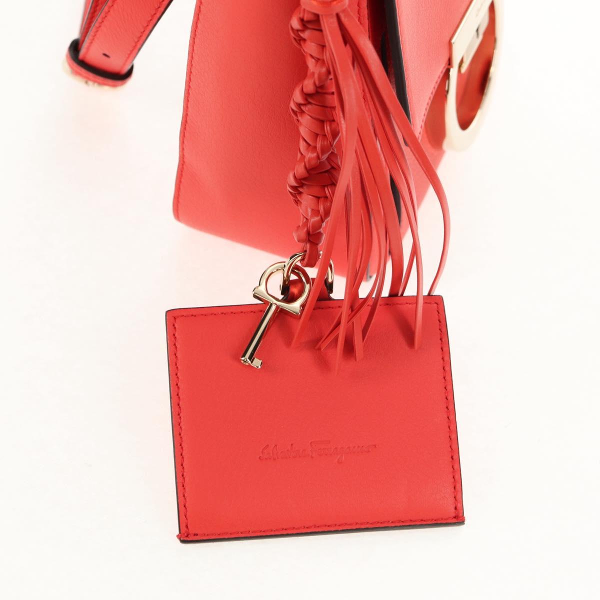 Salvatore Ferragamo Gancini Shoulder Bag Leather Red Gold Auth 145623V