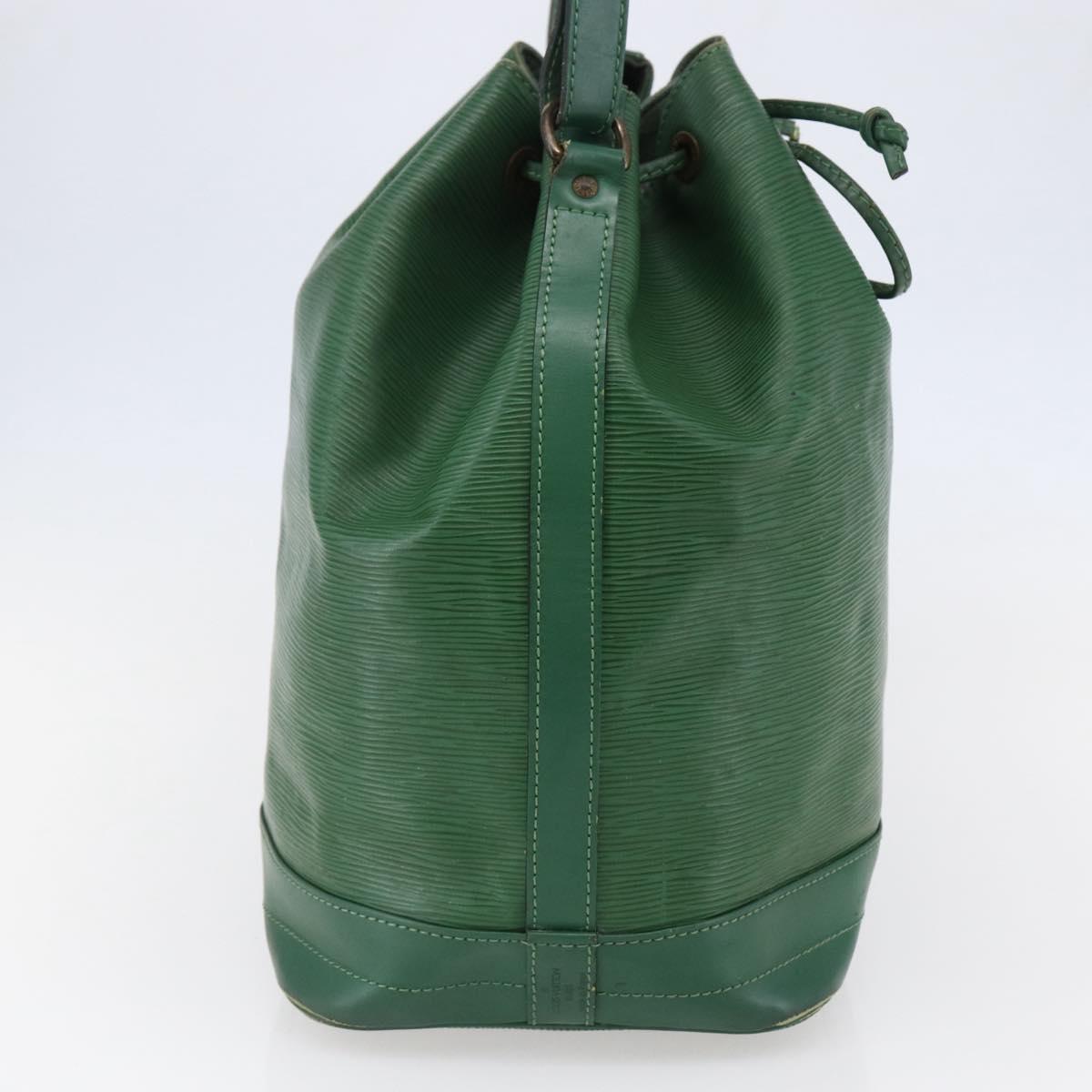 LOUIS VUITTON Epi Noe Shoulder Bag Green M44004 LV Auth 145661