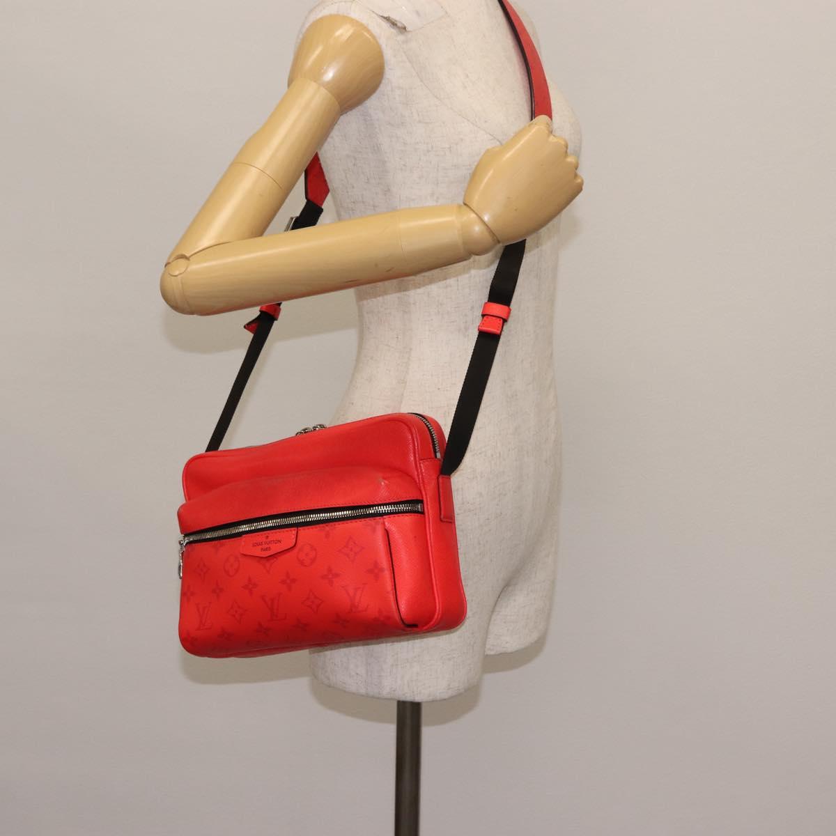 LOUIS VUITTON Taigalama Outdoor Messenger PM Bag Rouge M30821 LV Auth 145805