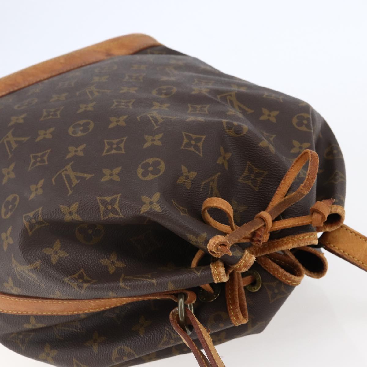 LOUIS VUITTON Monogram Noe Shoulder Bag M42224 LV Auth 145900