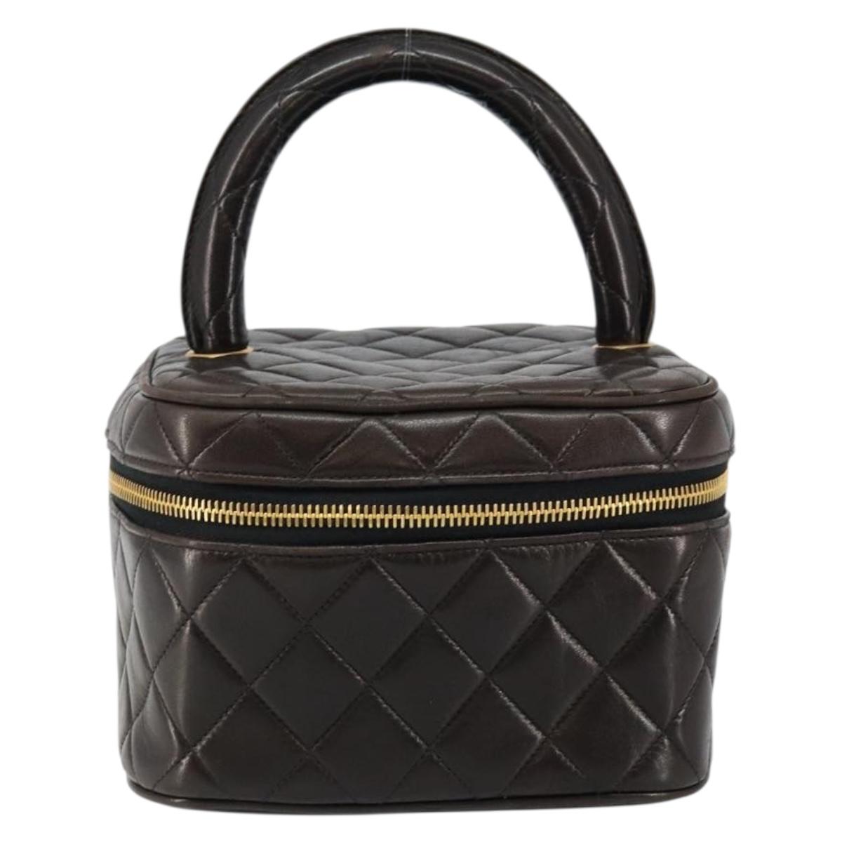 CHANEL Matelasse Vanity Pouch Lamb Skin Black Gold CC Auth 145958