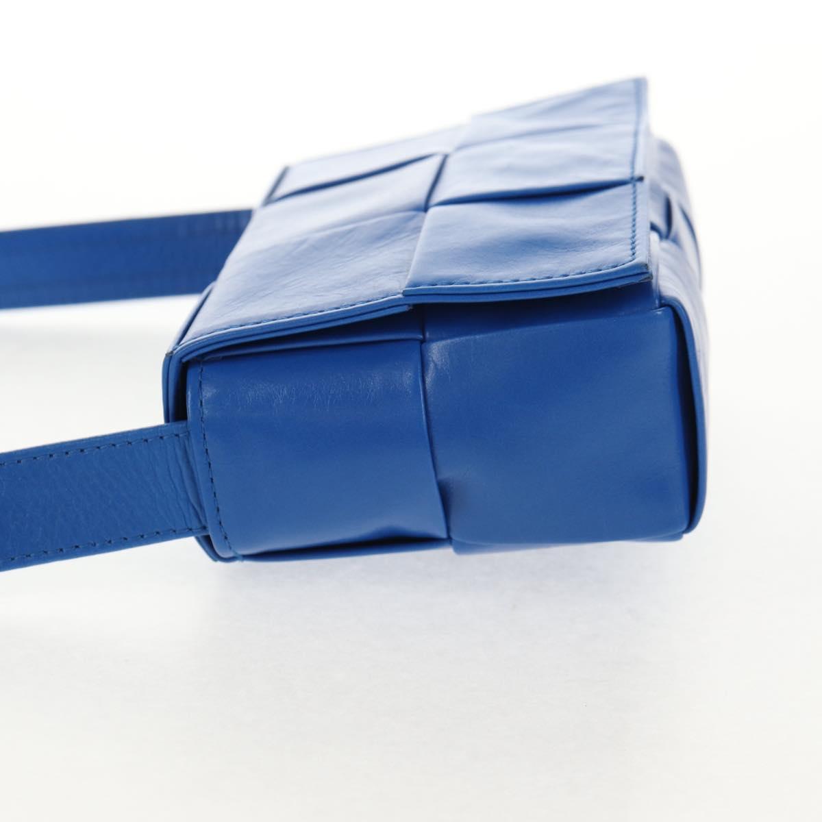 BOTTEGA VENETA MAXI INTRECCIATO Cassette Shoulder Bag Leather Blue Auth 146045V