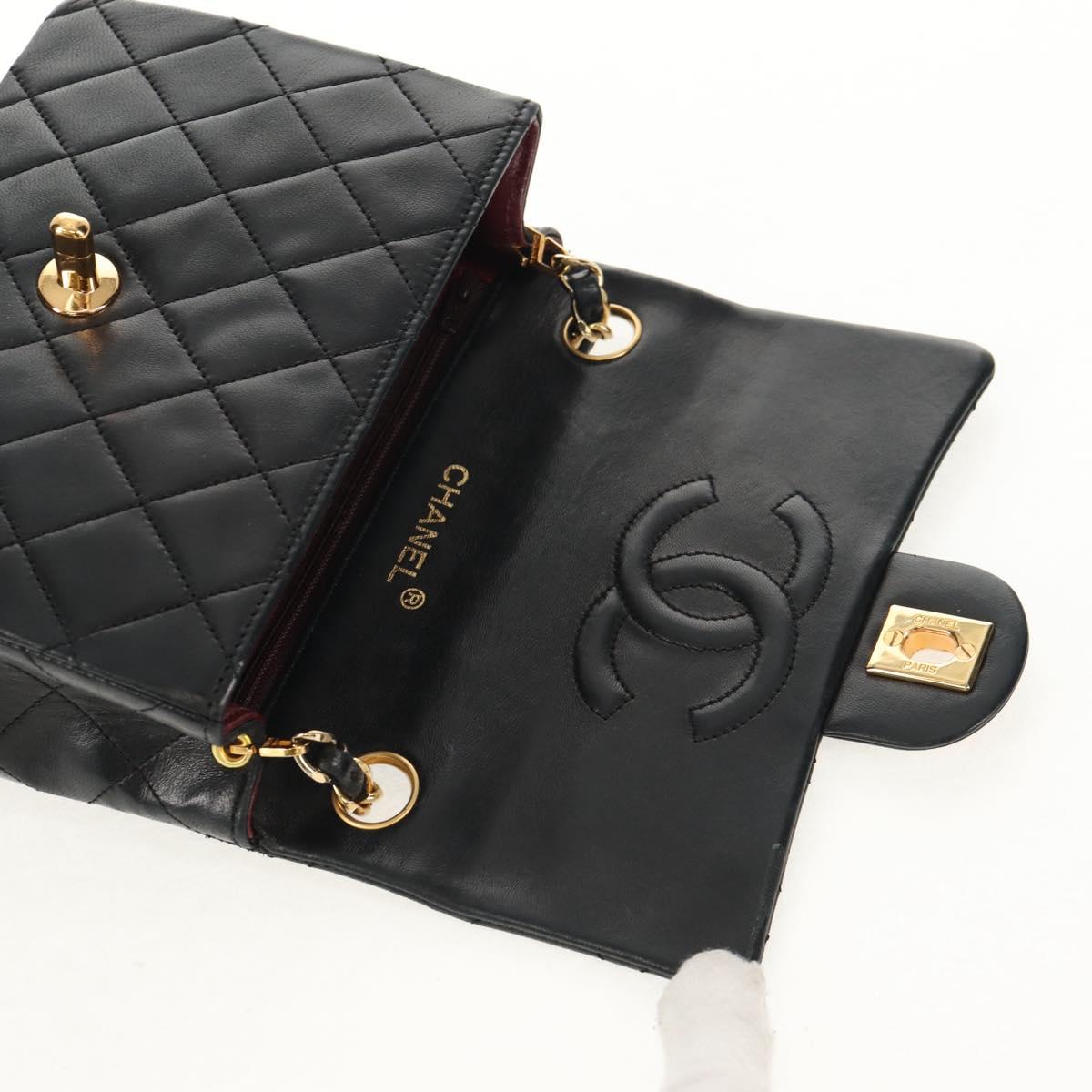 CHANEL Matelasse Chain Shoulder Bag Lamb Skin Black Gold CC Auth 146079SAV