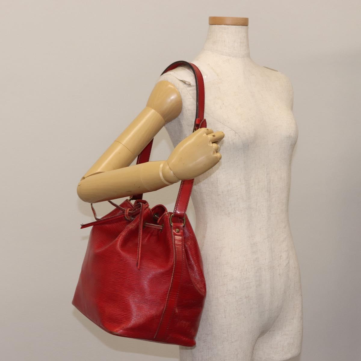 LOUIS VUITTON Epi Petit Noe Shoulder Bag Red M44107 LV Auth 146111