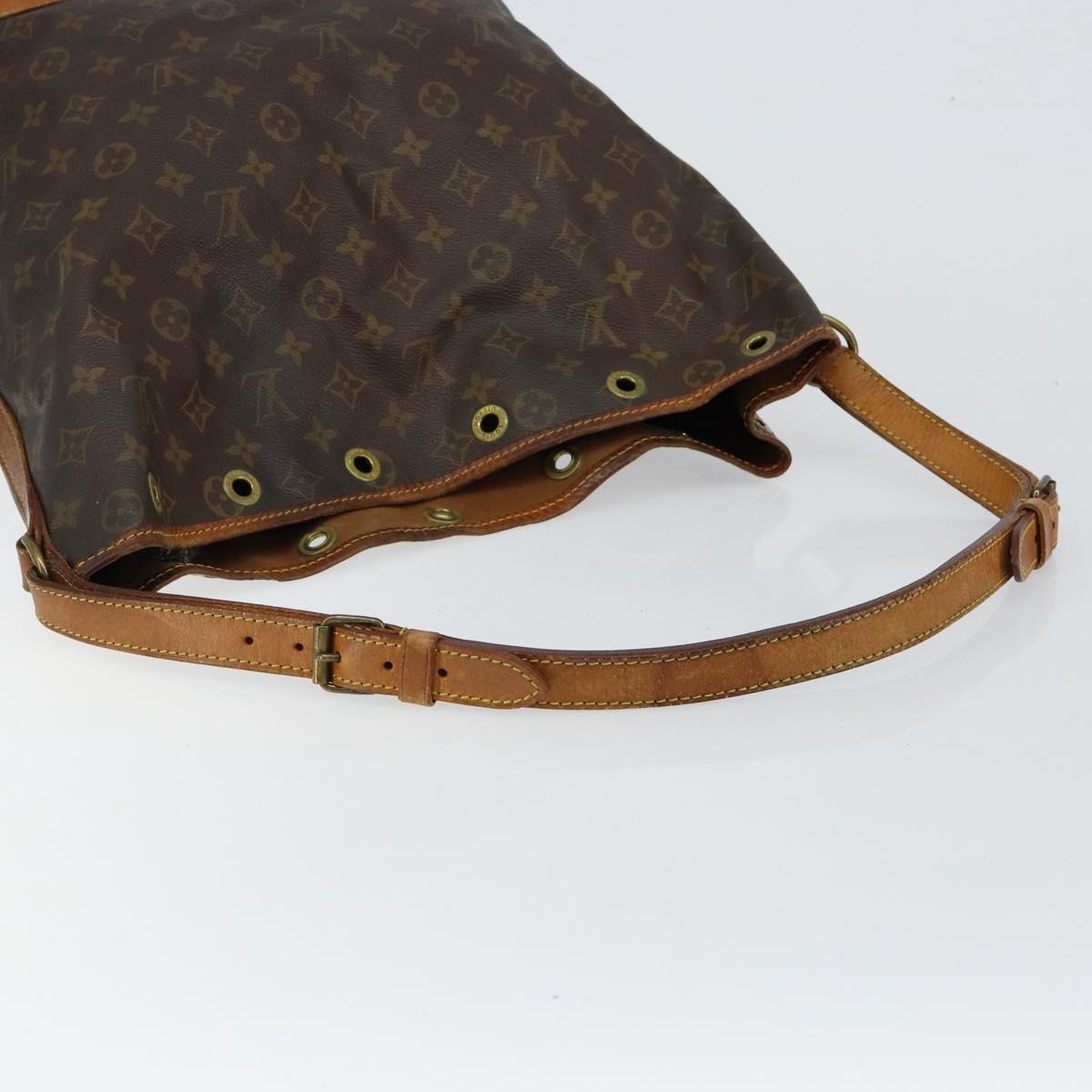 LOUIS VUITTON Monogram Noe Shoulder Bag M42224 LV Auth 146233