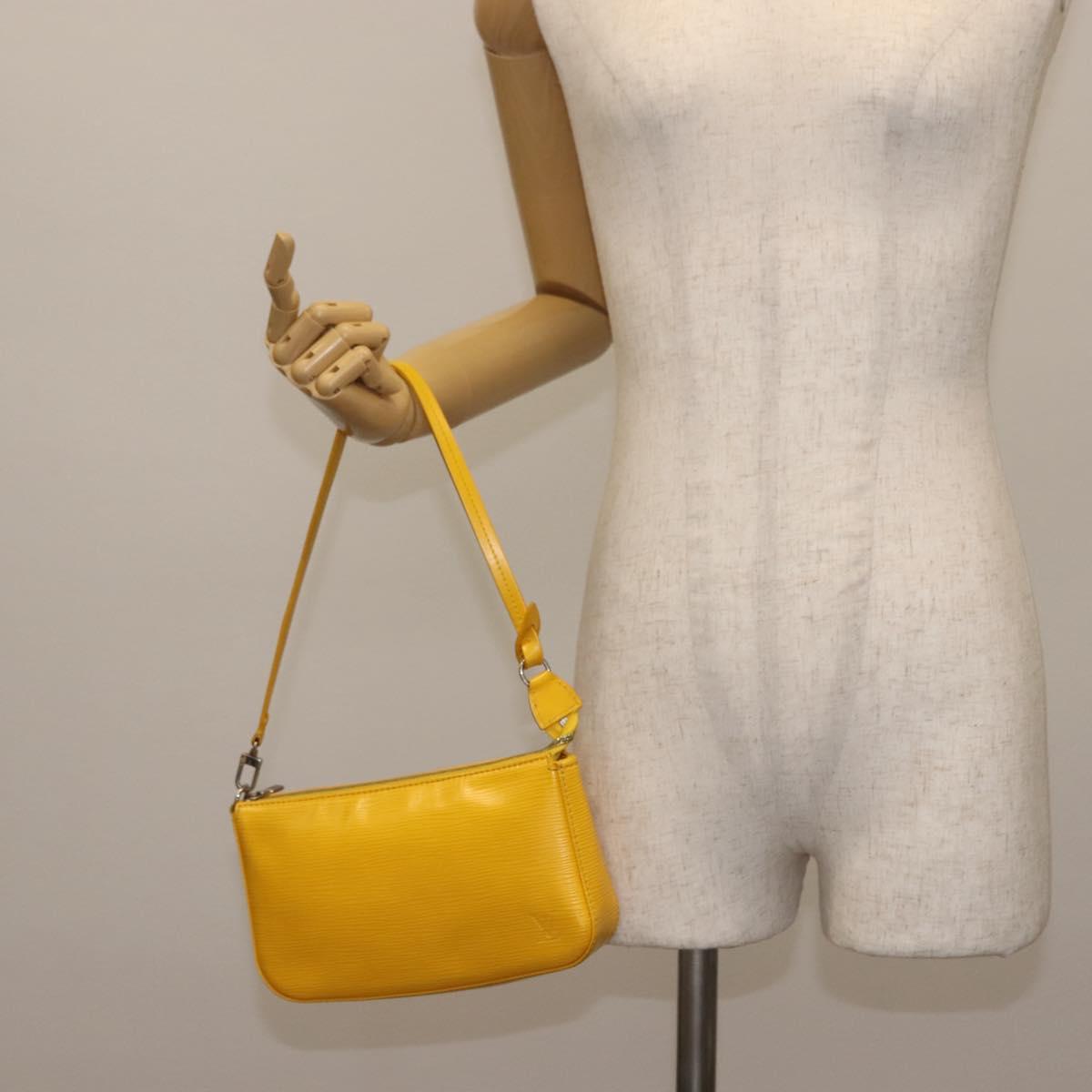 LOUIS VUITTON Epi Pochette Accessoires Accessory Pouch Yellow M52989 Auth 146464