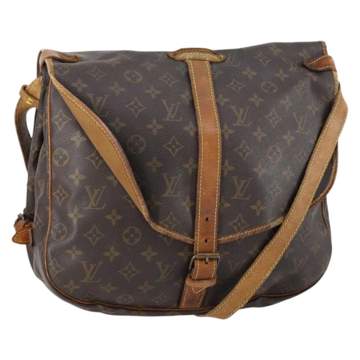 LOUIS VUITTON Monogram Saumur 35 Shoulder Bag M42254 LV Auth 146596