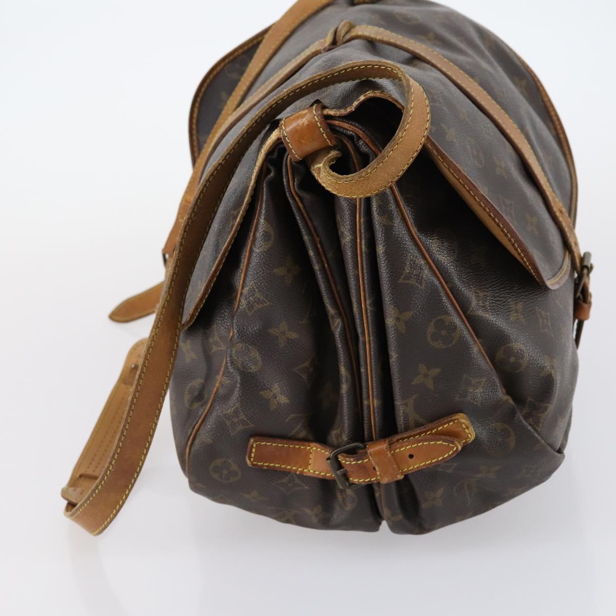 LOUIS VUITTON Monogram Saumur 35 Shoulder Bag M42254 LV Auth 146596