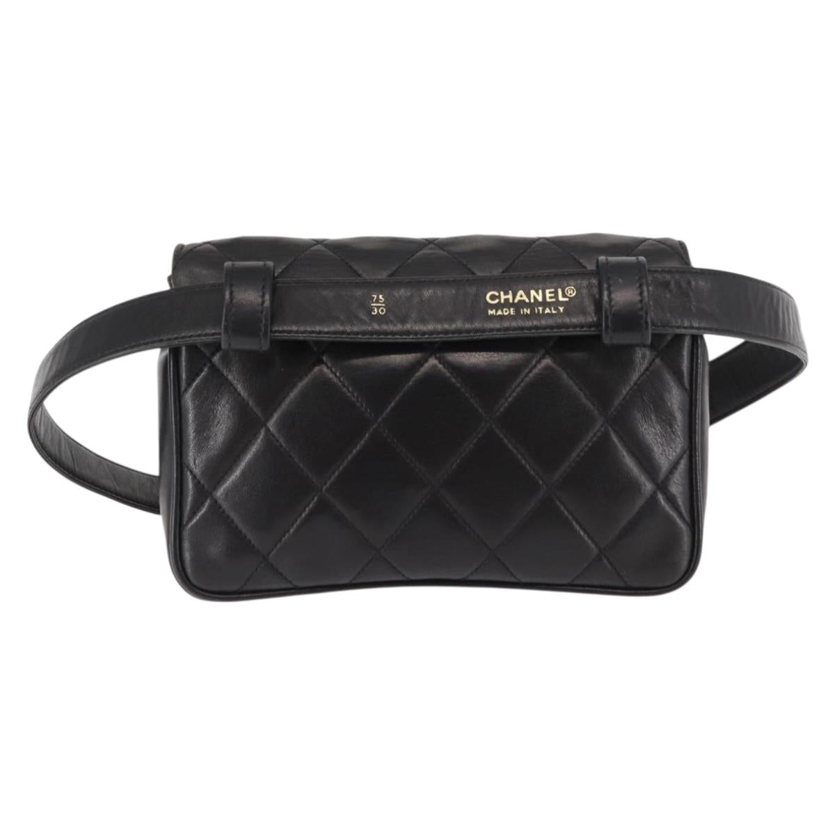 CHANEL Waist pouch Matelasse Waist bag Leather Black Gold CC Auth 146618