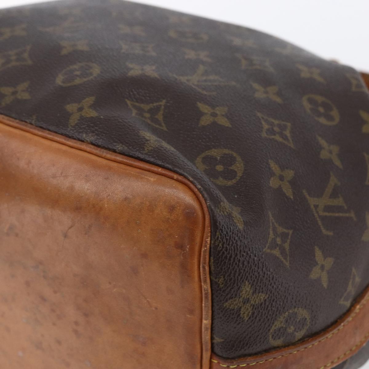 LOUIS VUITTON Monogram Petit Noe Shoulder Bag M42226 LV Auth 146890
