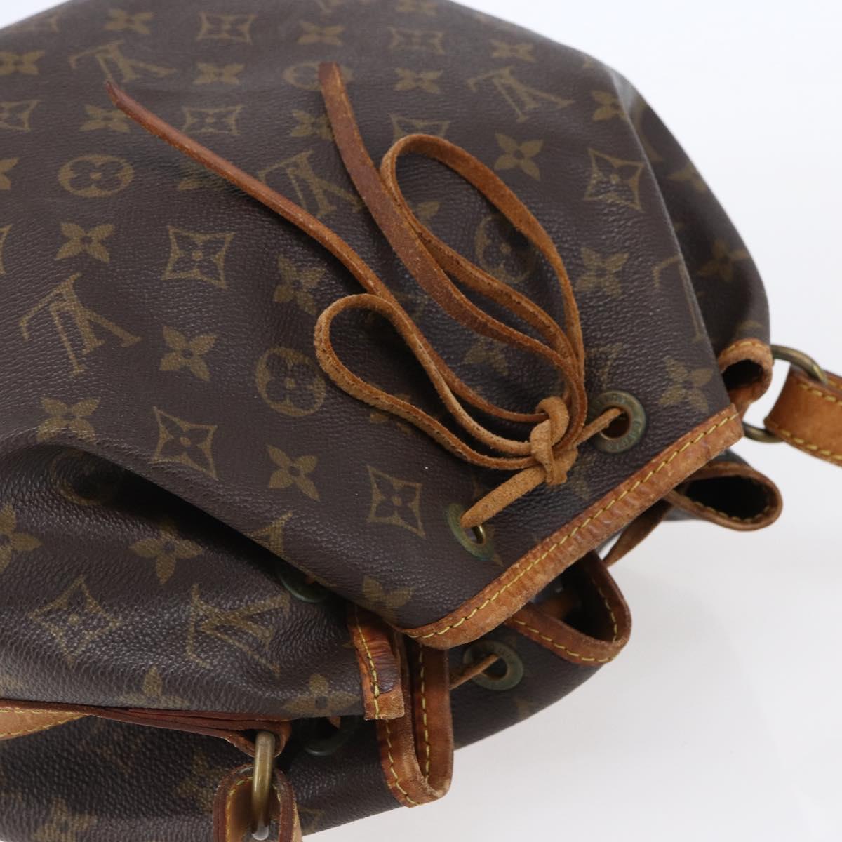 LOUIS VUITTON Monogram Petit Noe Shoulder Bag M42226 LV Auth 146971