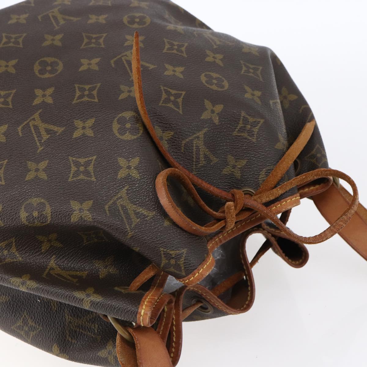 LOUIS VUITTON Monogram Petit Noe Shoulder Bag M42226 LV Auth 147002