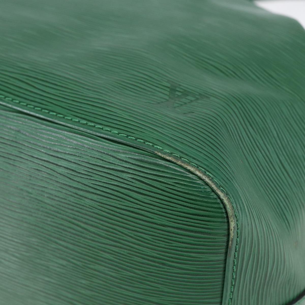 LOUIS VUITTON Epi Petit Noe Shoulder Bag Green M44104 LV Auth 147274