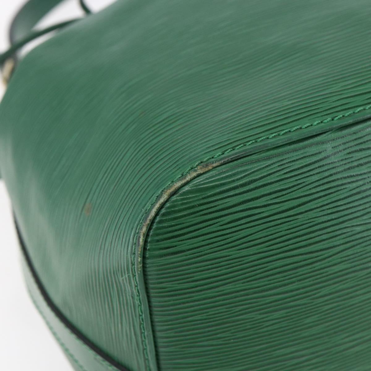 LOUIS VUITTON Epi Petit Noe Shoulder Bag Green M44104 LV Auth 147274