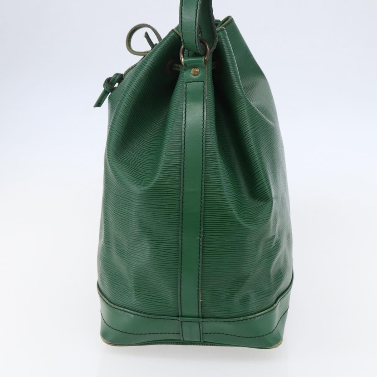 LOUIS VUITTON Epi Noe Shoulder Bag Green M44004 LV Auth 147471