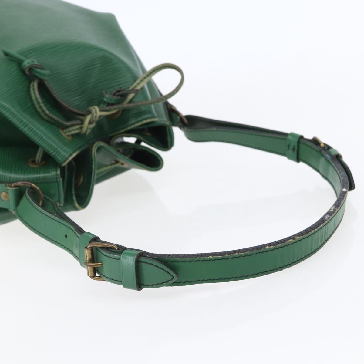 LOUIS VUITTON Epi Noe Shoulder Bag Green M44004 LV Auth 147471