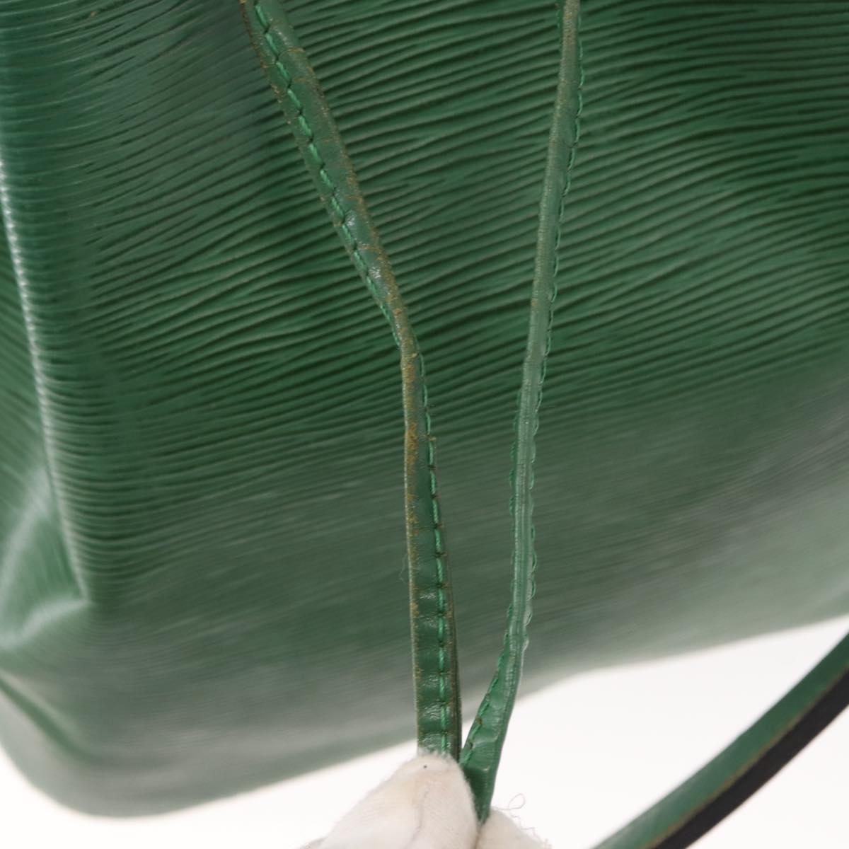 LOUIS VUITTON Epi Petit Noe Shoulder Bag Green M44104 LV Auth 147759