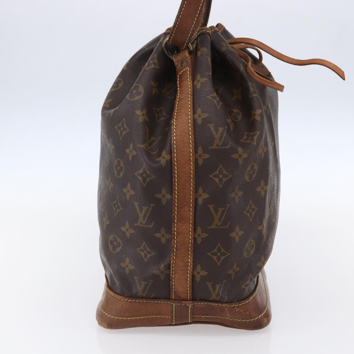 LOUIS VUITTON Monogram Noe Shoulder Bag M42224 LV Auth 148046