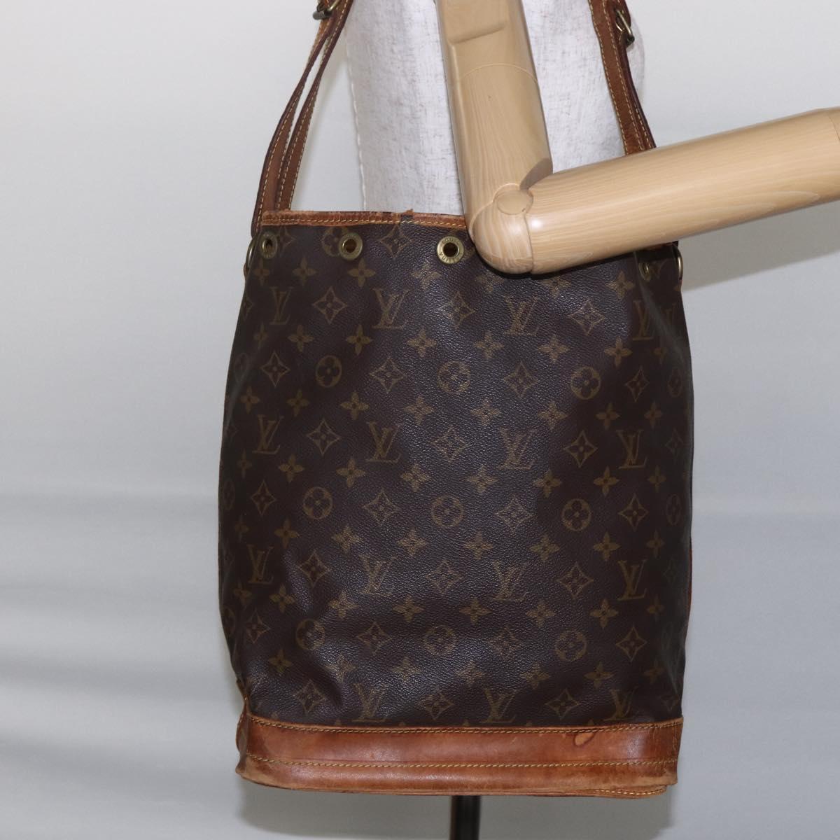 LOUIS VUITTON Monogram Noe Shoulder Bag M42224 LV Auth 148047