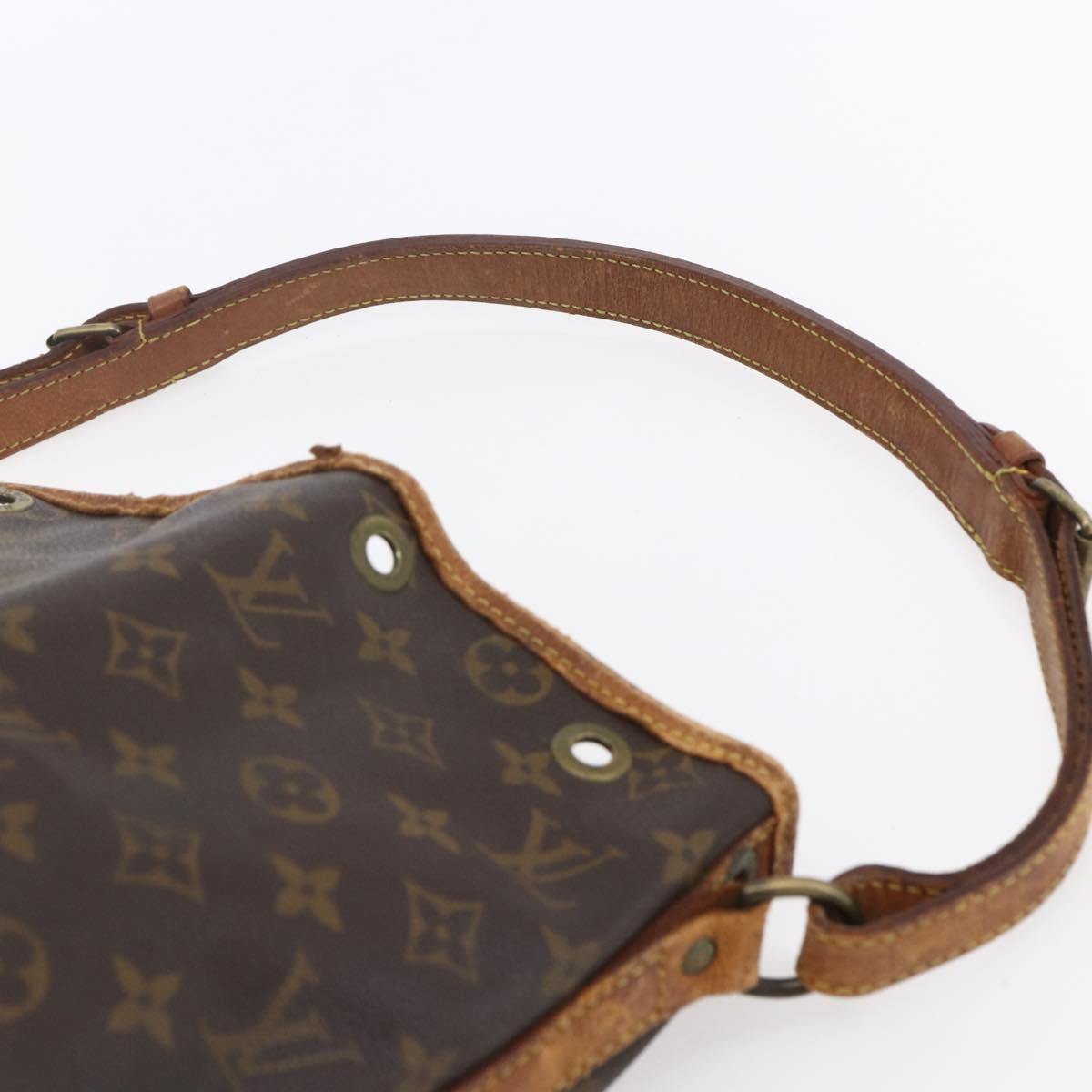 LOUIS VUITTON Monogram Noe Shoulder Bag M42224 LV Auth 148047