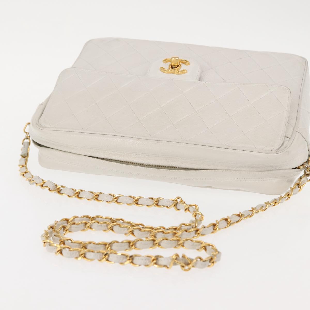 CHANEL Matelasse Chain Shoulder Bag Caviar Skin White Gold CC Auth 148356
