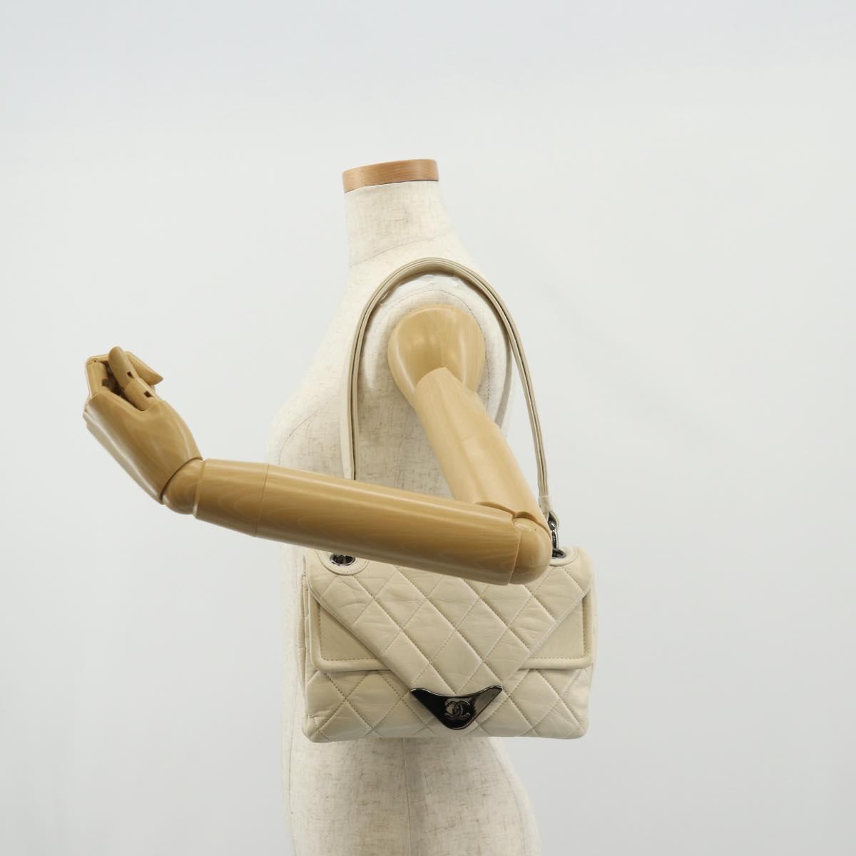 CHANEL Shoulder Bag Lamb Skin White Silver CC Auth 148619AV