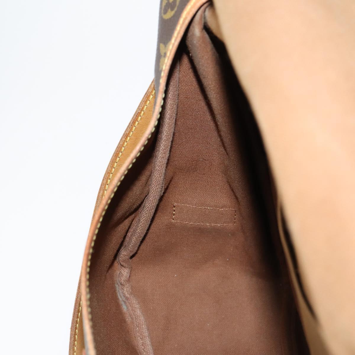 LOUIS VUITTON Monogram Saumur 35 Shoulder Bag M42254 LV Auth 148638