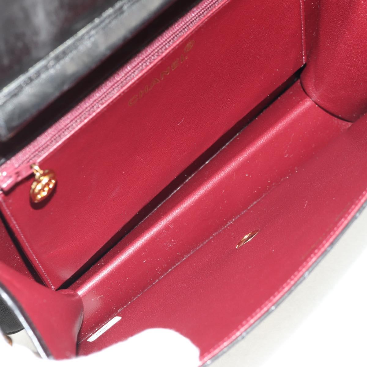 CHANEL Chain Shoulder Bag Lamb Skin Black Gold CC Auth 148654AM