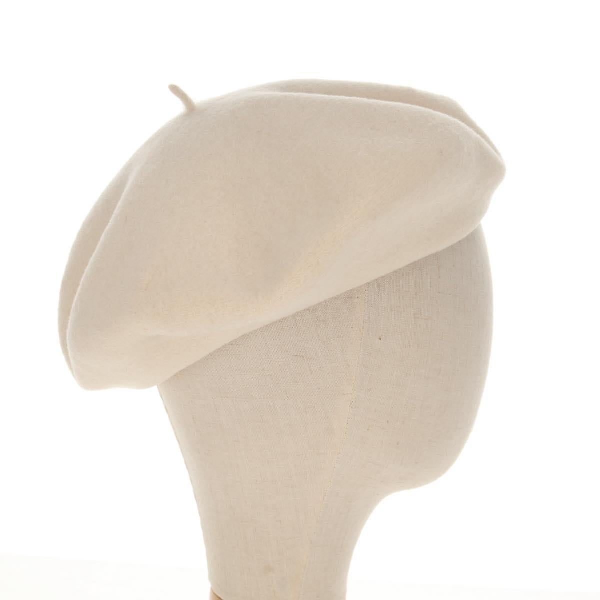 CHANEL Camellia Beret Cap Wool Cream CC Auth 148661M