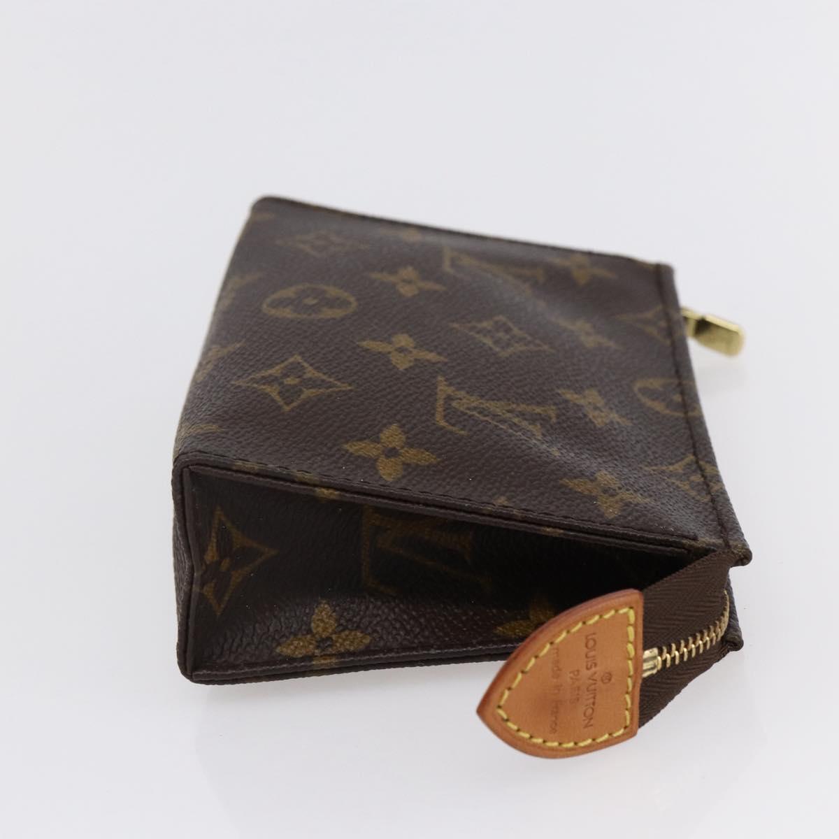 LOUIS VUITTON Monogram Poche Toilette 15 Pouch M47546 LV Auth 148774
