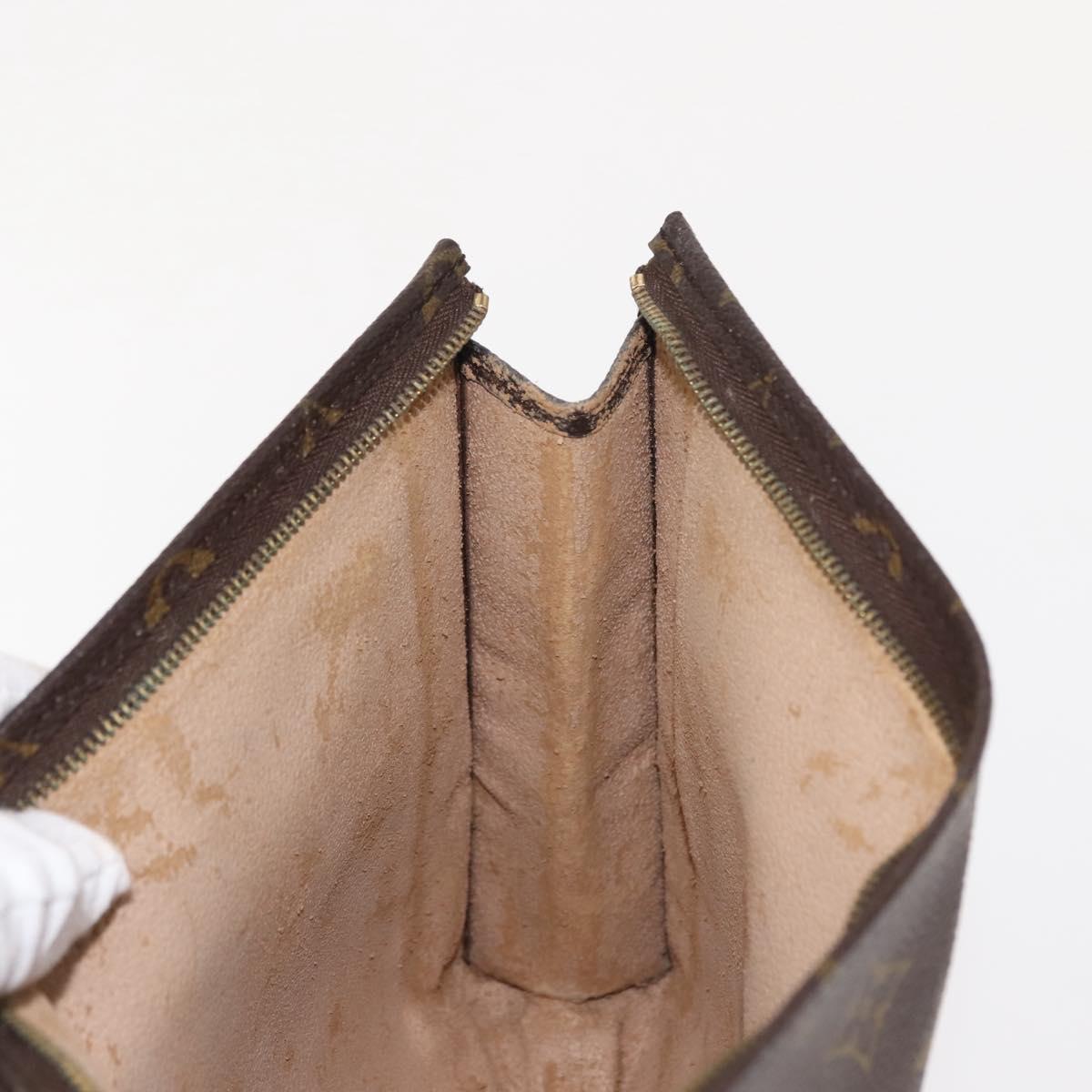 LOUIS VUITTON Monogram Poche Toilette 26 Pouch M47542 LV Auth 149284