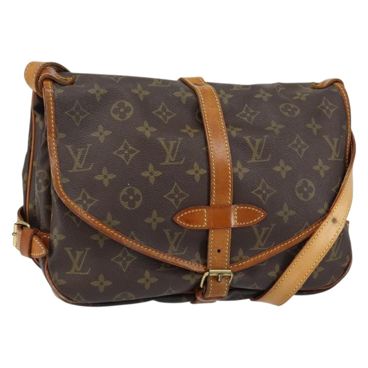 LOUIS VUITTON Monogram Saumur 30 Shoulder Bag M42256 LV Auth 149330