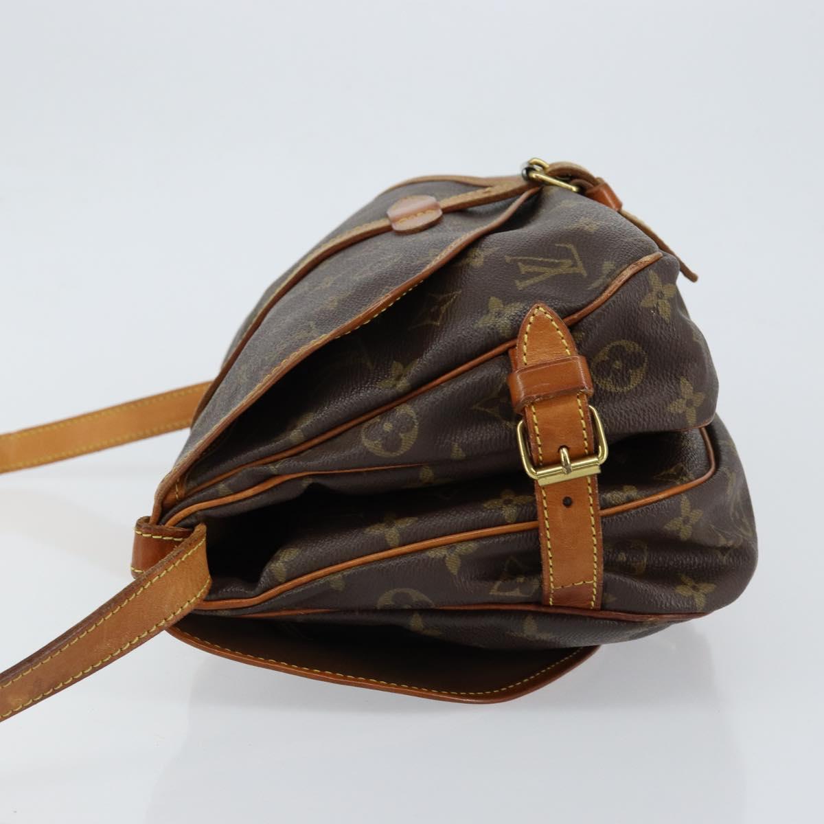 LOUIS VUITTON Monogram Saumur 30 Shoulder Bag M42256 LV Auth 149330