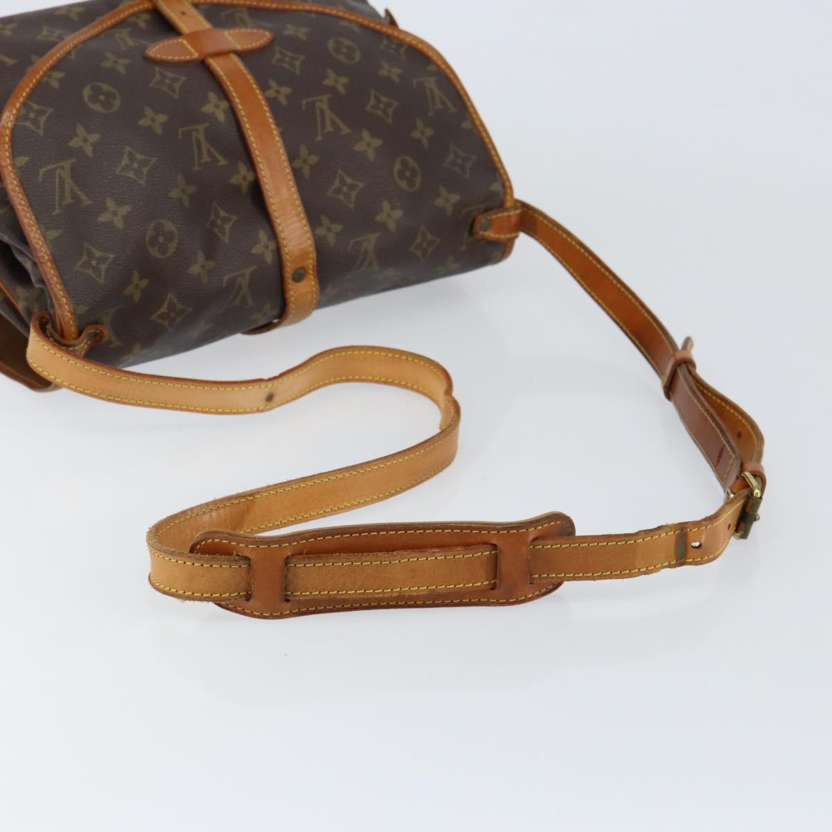 LOUIS VUITTON Monogram Saumur 30 Shoulder Bag M42256 LV Auth 149330