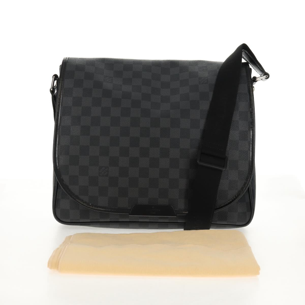 LOUIS VUITTON Damier Graphite Daniel MM Shoulder Bag N58029 LV Auth 149464V